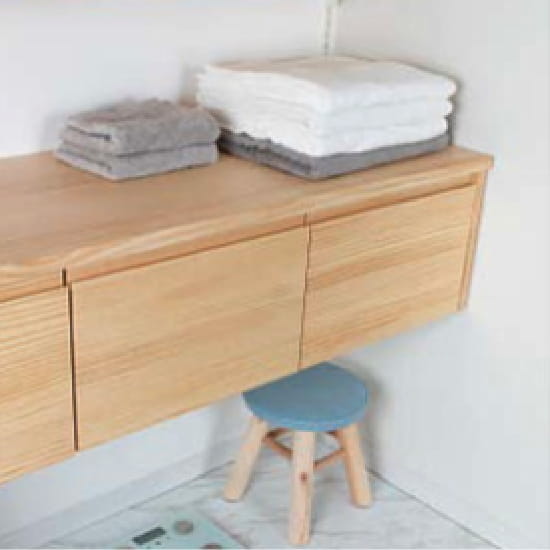 小さいスツールをしまえるスペース